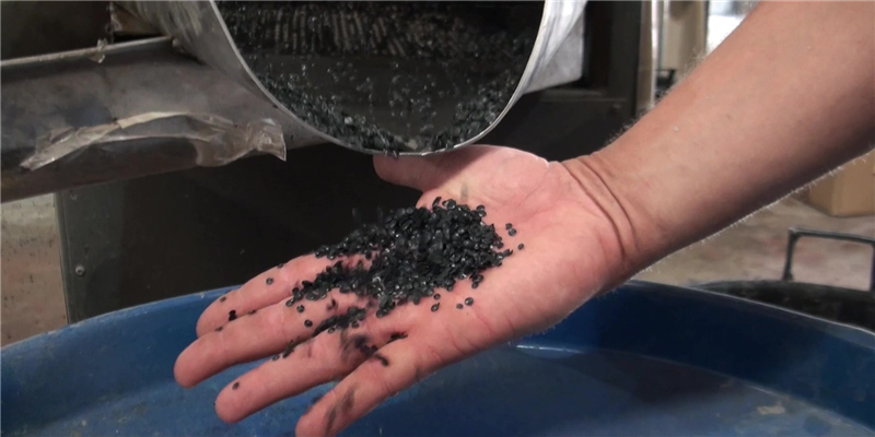 Rinvio Plastic tax, Salvestrini (PolieCo): “Nuova occasione persa per l’economia circolare”