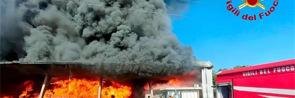 INCENDIO NEL PISANO, POLIECO: “LA SICUREZZA DEGLI IMPIANTI PASSA ANCHE DAL SUPERAMENTO DELLA CRISI DEL RICICLO”
